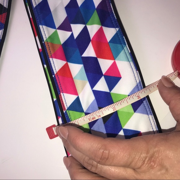 🔴 Abstract Running Belt w/ Pockets - Picture 6 of 6